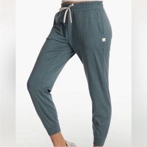 Vuori sz L Performance Jogger Pants Dreamknit in Lake Heather